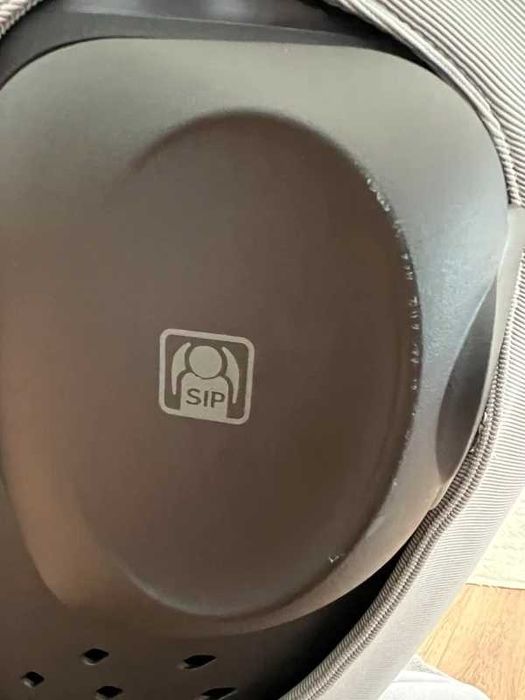 Fotelik samochodowy Nuna AACE 15-36 kg