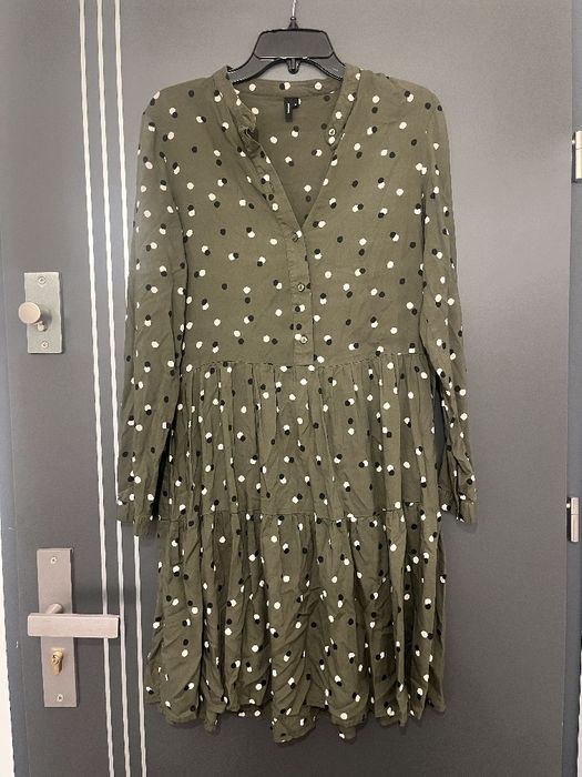 Vero moda sukienka modny wzór groszki khaki viscoza hit roz.38