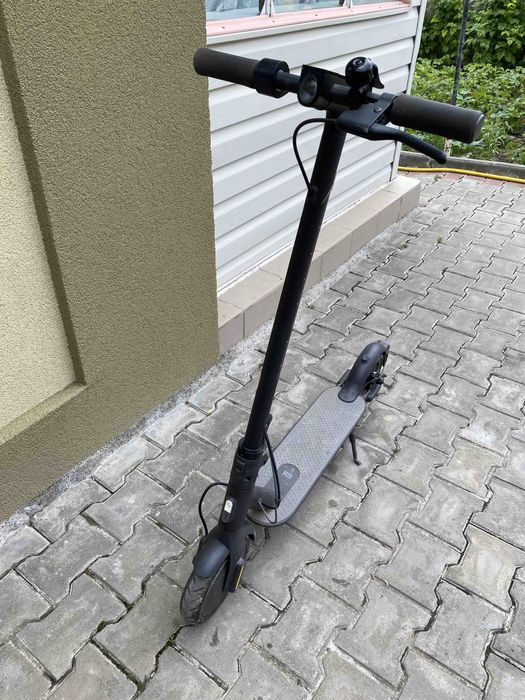 Електросамокат Xiaomi