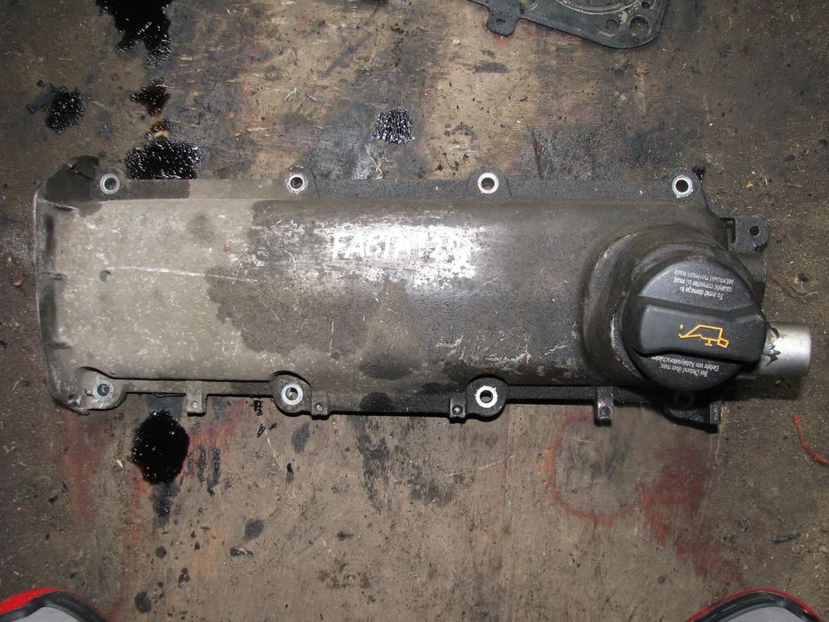 POKRYWA ZAWORÓW VW BORA GOLF IV 2.0 B BBW 06A103475BG