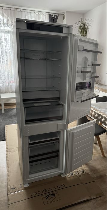 Lodówka pod zabudowe Haier