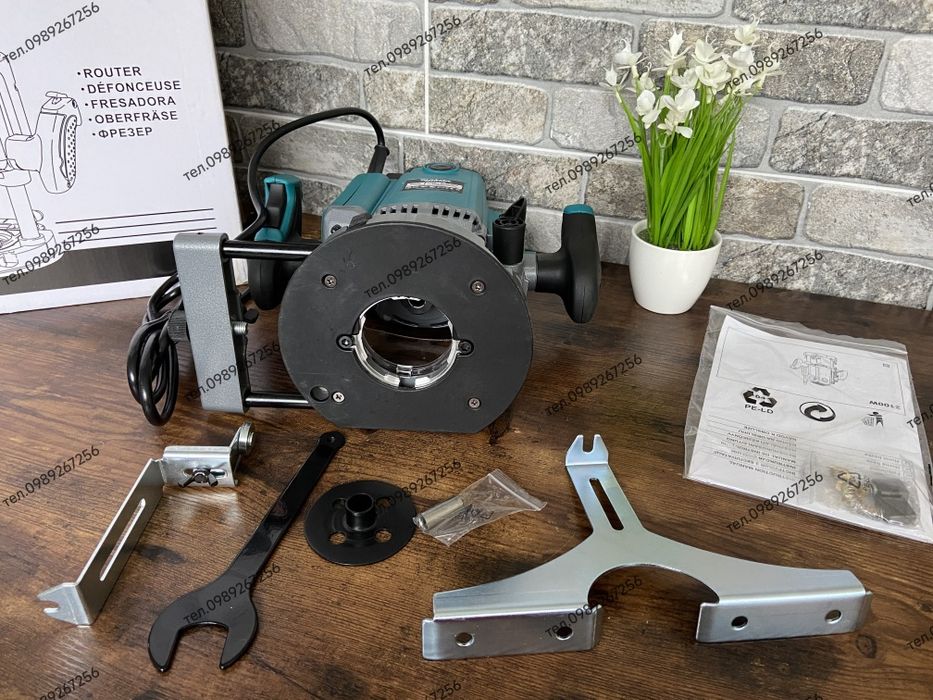 Фрезер Макіта (Makita) RP2301FC 2100Вт РУМУНІЯ