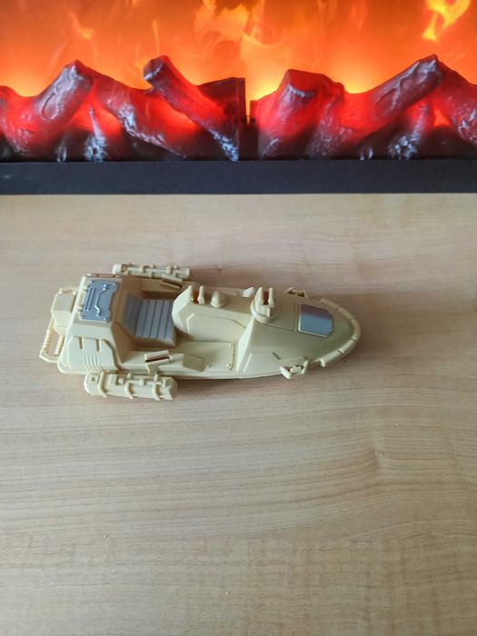 Zabawka ponton wojskowy