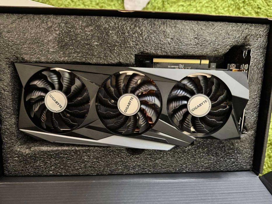 Gigabyte GeForce RTX 3080 GAMING OC 10G 14 000 гр