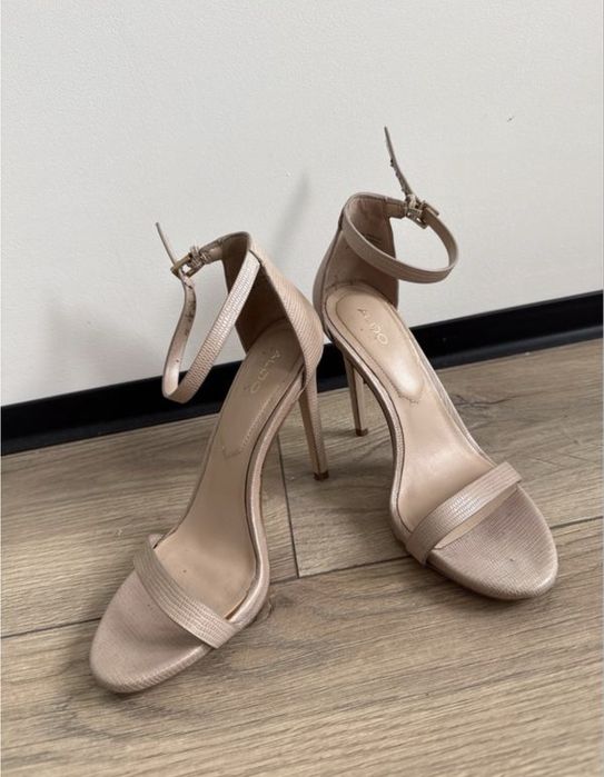 Босоніжки на шпильці Aldo