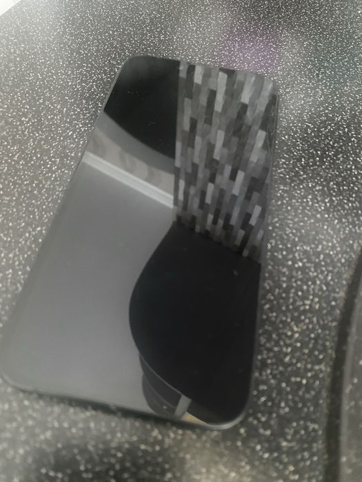 Продам iPhone 14 256gb