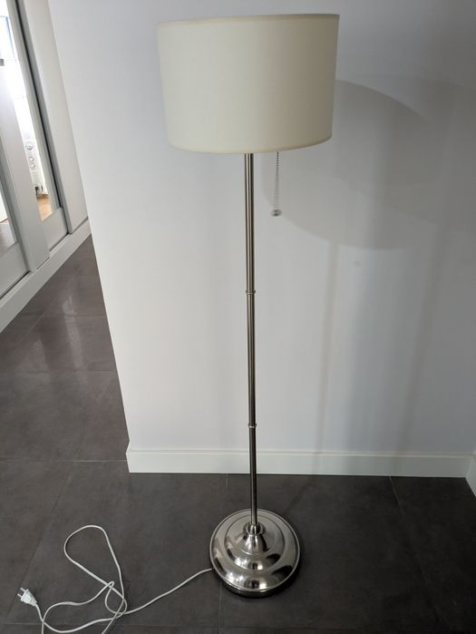 Candeeiro de pé Arstid IKEA