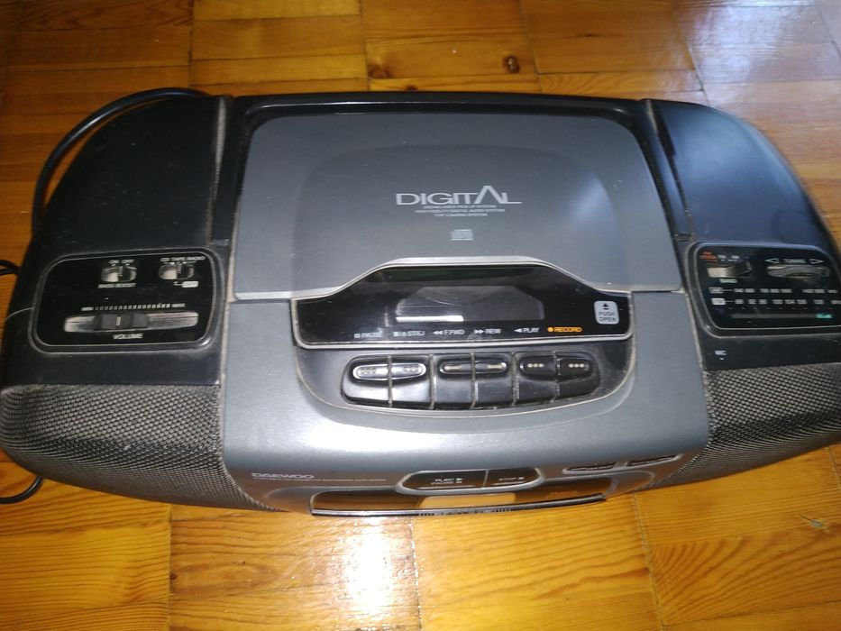 Музичний центр