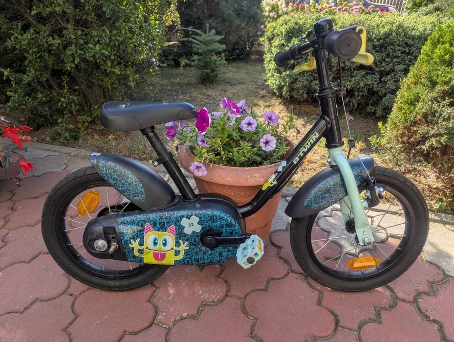 Dziecięcy rower 14” marki BTWIN.