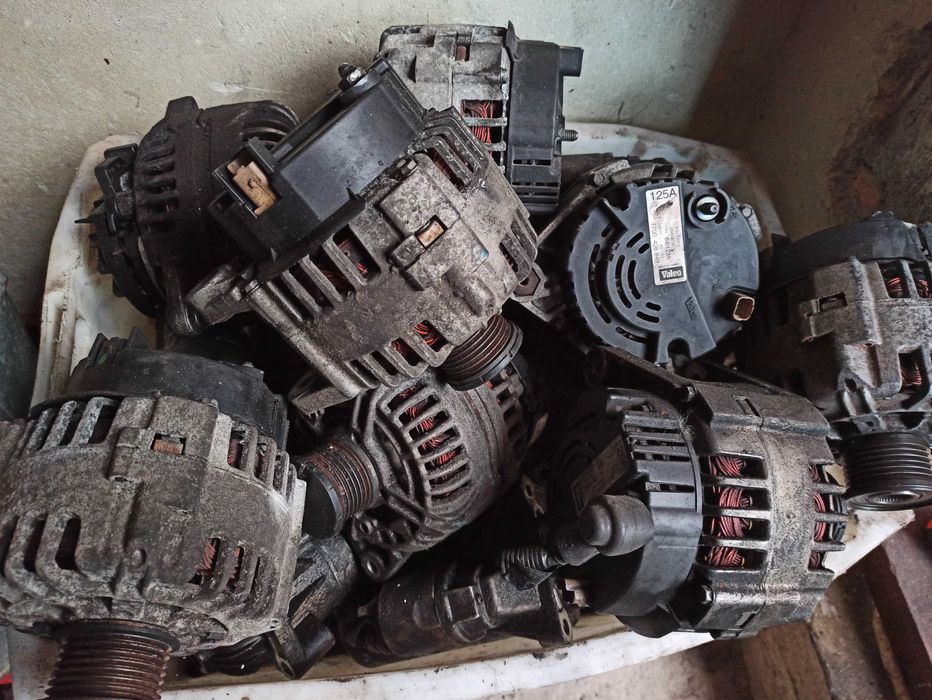 Генератор Renault Trafic Laguna Megane Scenic 2 Opel Vivaro 1.9DCI F9K