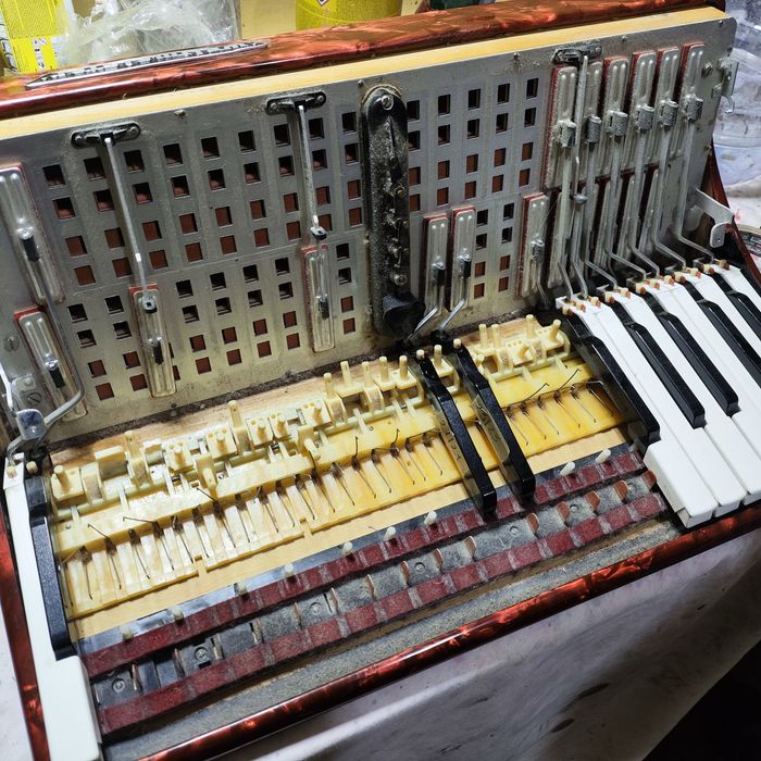 Баян Акордеон Гармонь Ремонт, настройка, реставрація