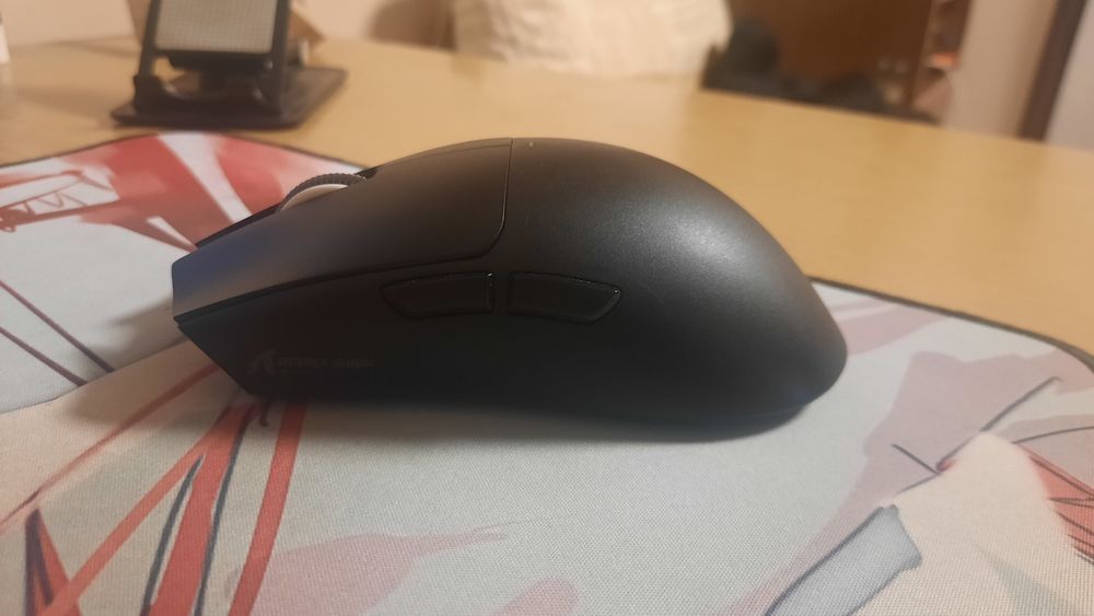 Продам б/у мишку Attack Shark x11