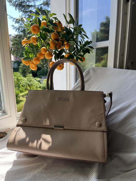 Beżowa torebka Kazar