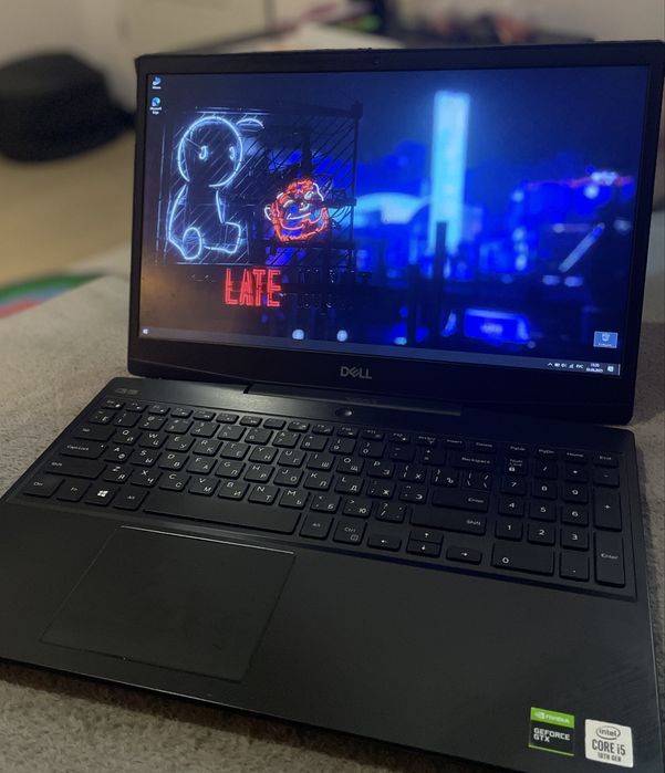 Laptop Dell G5550