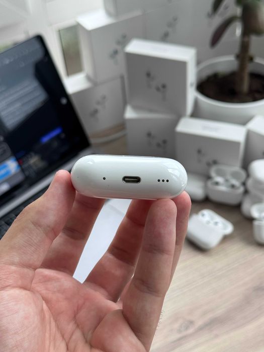 Магазин б/у Кейс AirPods Pro 2 A2968 Type-c A3048 A3047 Оригинал