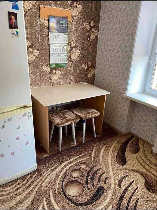 Здається кімната в гуртожитку м. Берестейська