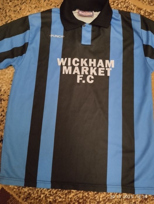 Продається спортивна кофта