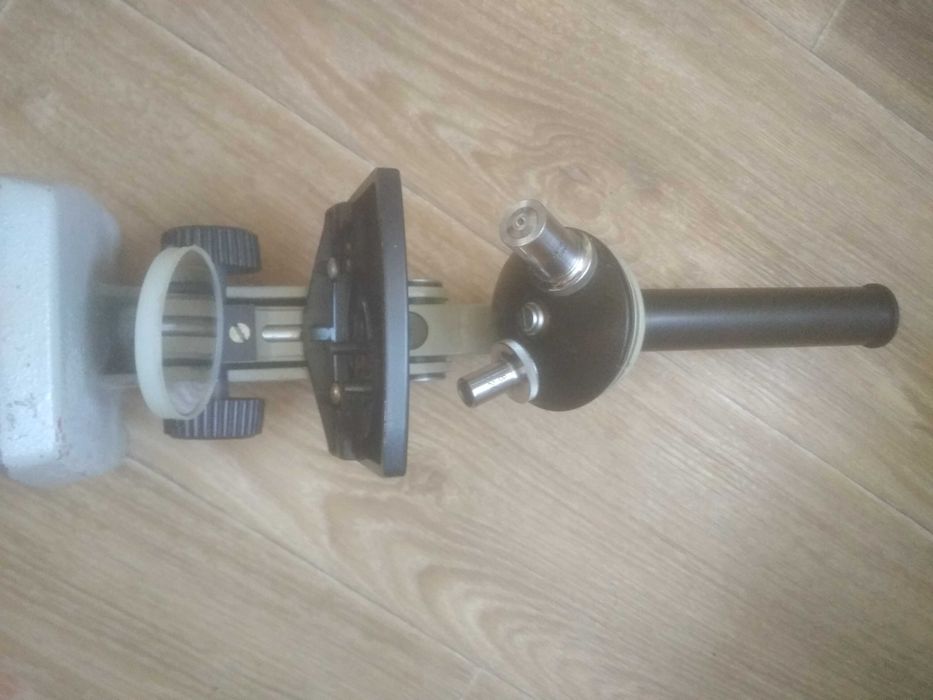 продам окуляр и объектив для микроскопа.микроскоп