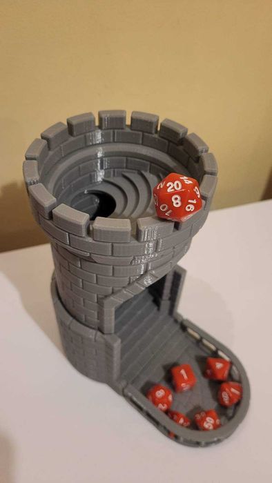 Вежа для кидання кубиків (Dice Tower), середньовічна башта
