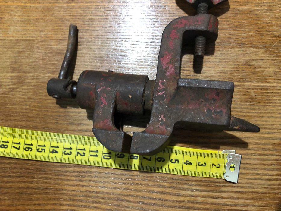 Тиски маленькі. СССР