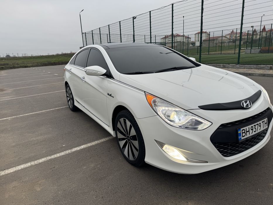 Продам Hyundai Sonata  Гібрід