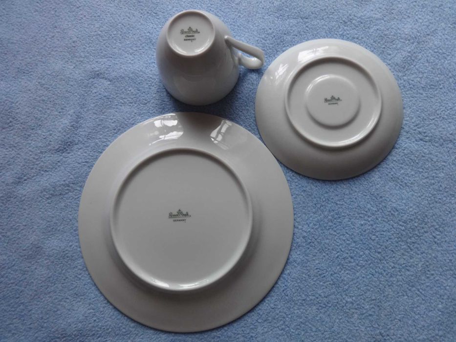 Rosenthal  zestaw do kawy biala porcelana nowy na 10 osob.