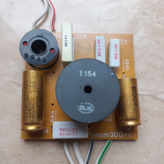 Hi-fi фильтра  CANTON  ct-220 CANTON  fonun 300