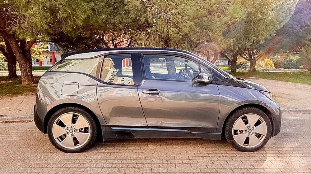 BMW i3 120Ah em excelente estado!