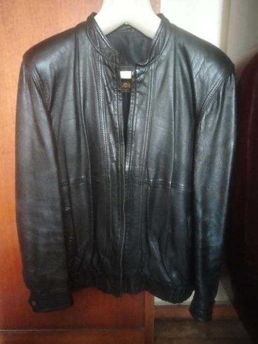 Casaco Preto de Pele Genuína