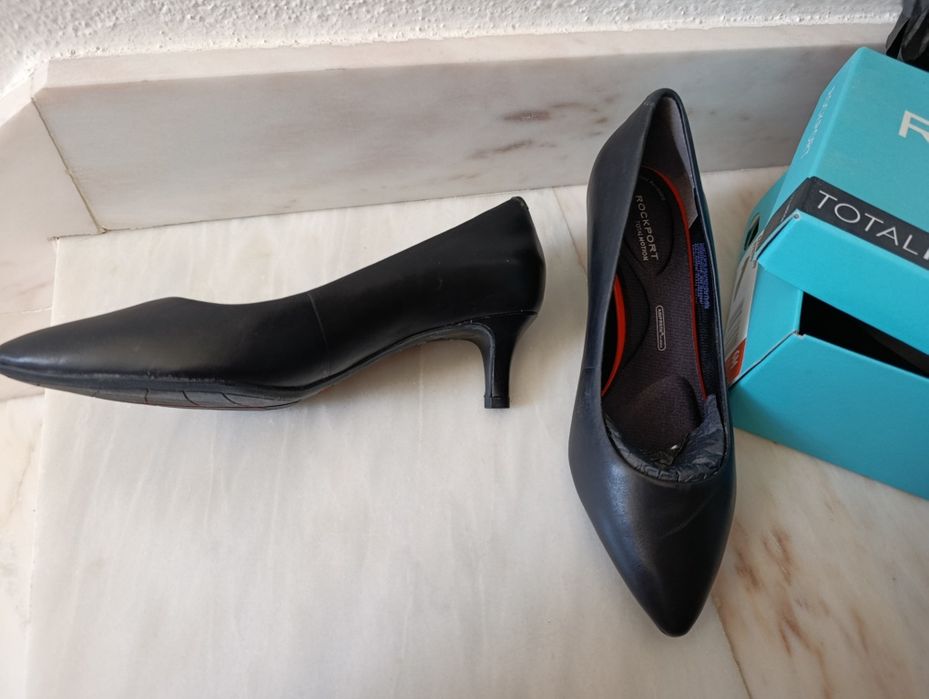 Sapatos pretos cerimónia ou dia a dia