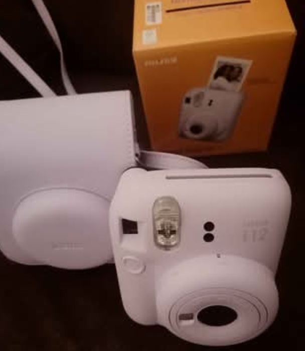 Máquina Fotográfica Instantânea FUJIFILM Instax Mini 12 (Lilás)