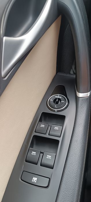 Хендай І40 2013  1.7 дизель механічна коробка передач