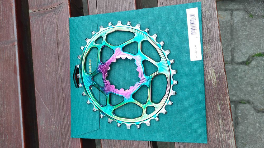 Zębatka absoluteBLACK Oval BOOST 32T DM 3mm PVD Rainbow SRAM