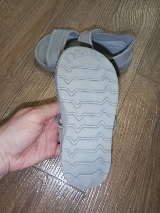 Босоніжки з піни від Next 25 розмір