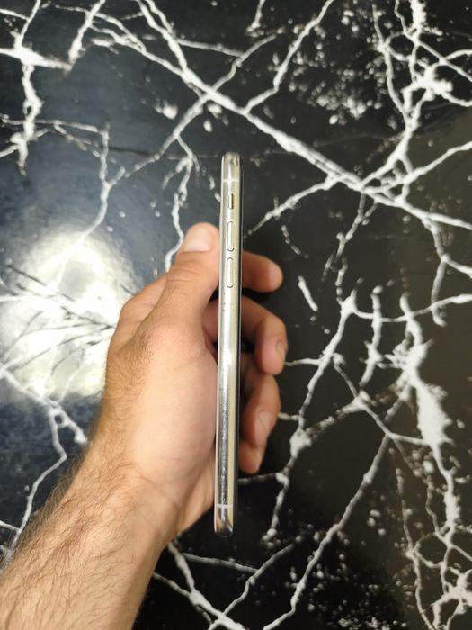 Продаю Iphone X 256 gb