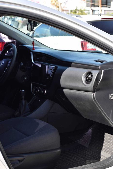 Toyota Corolla 2017р. 1.3 бензин офіційна [Перший внесок від 20%]