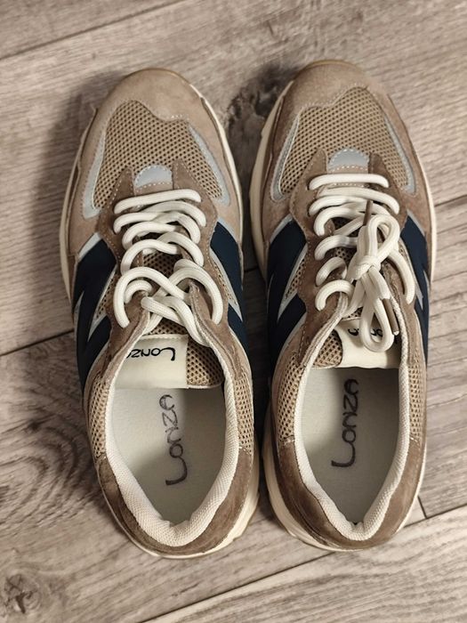 Кросівки Lonza ЖІНОЧІ