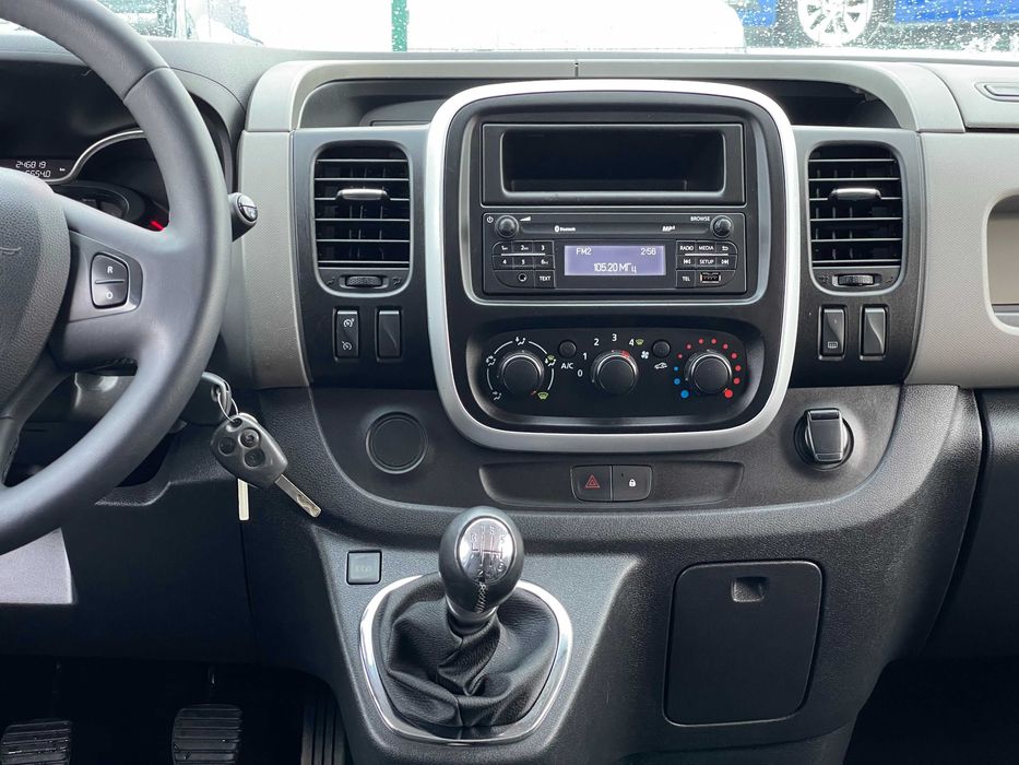 Renault Trafic 2019 9 місць