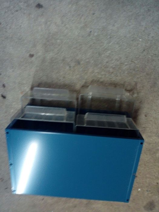 Suc módulos metálicos