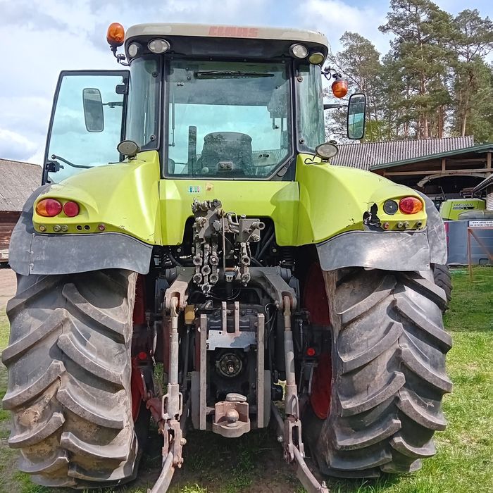 Claas Axion 810 stan b. Dobry 210 km uszkodzony