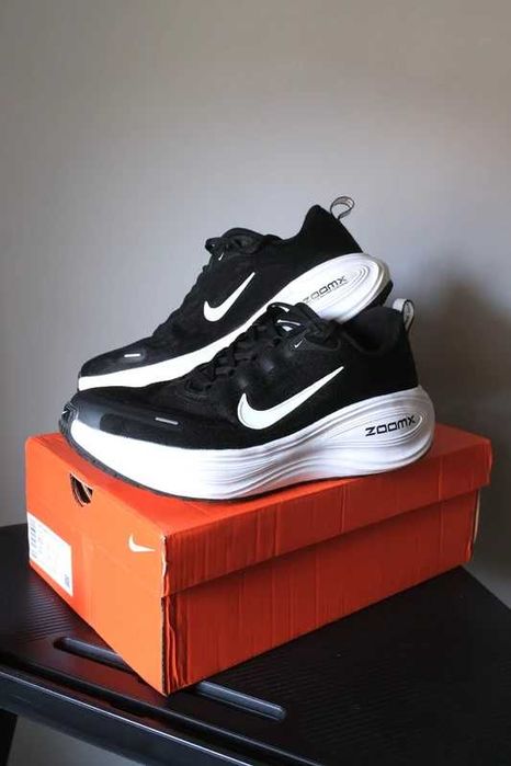 Nike ZoomX Vomero Plus