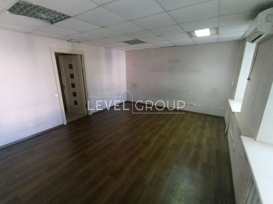 Зниження ціни! Приміщення 362м2 фасад Уманська Солом'янський