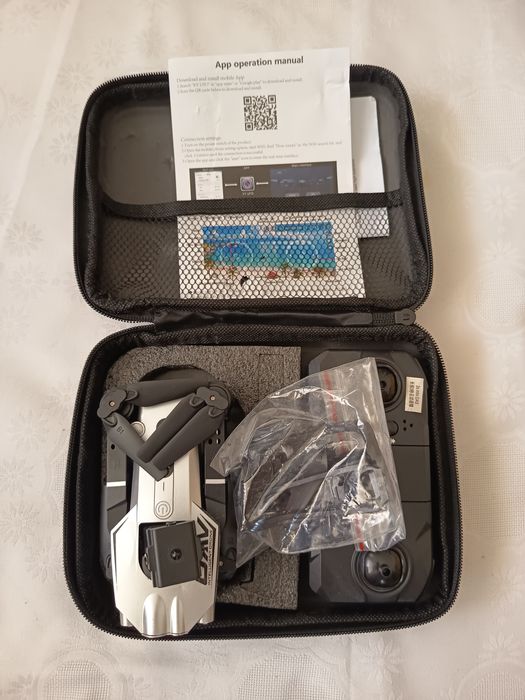 Drone LU200 2.4 GHz64174419590275121