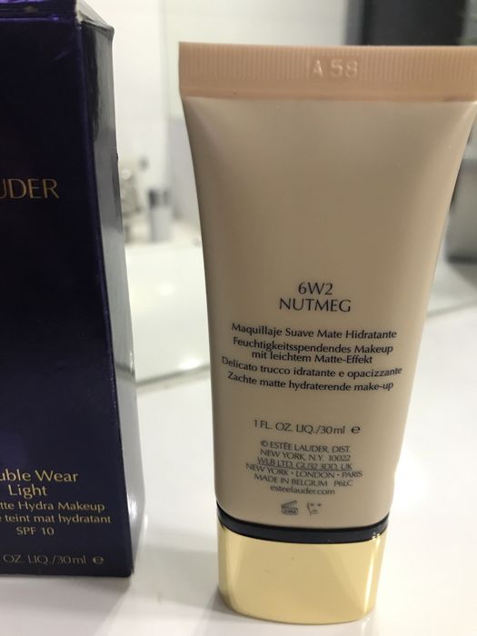 Podklad Estee Lauder