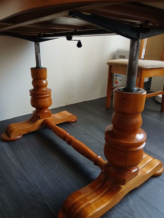 Sprzedam stół-ława