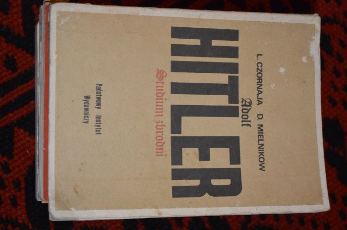 Adolf Hitler. Studium zbrodni