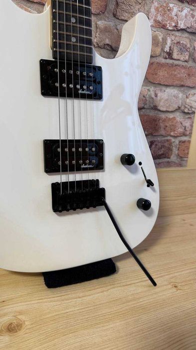 Електрогітара  Jackson JS11 Dinky Ah White