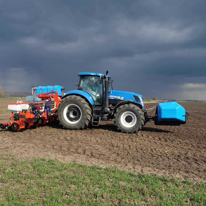 Фронтальна навіска на трактора NEW HOLLAND T 7060