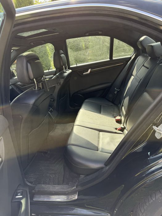 Mercedes-Benz c300