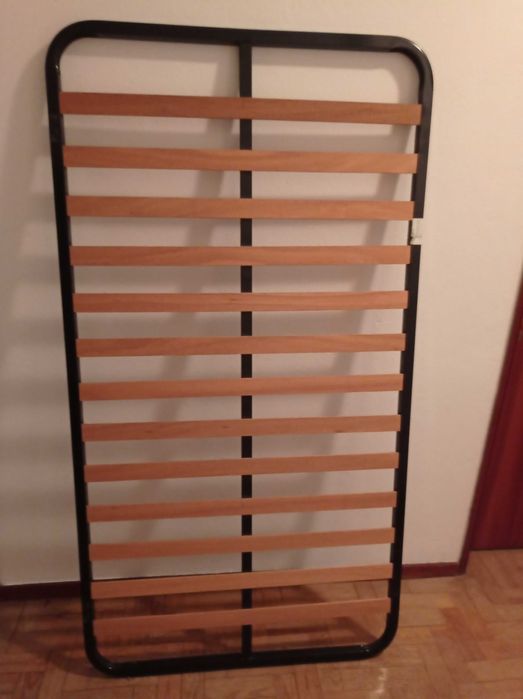 Estrado cama com pés